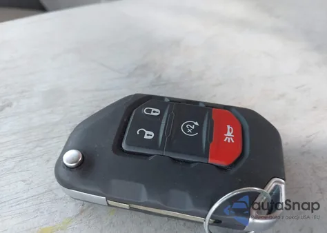 2024 Jeep Wrangler Sahara 4Xe из США, поврежденный, VIN 1C4RJXP67RW228966